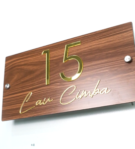 Nomor Rumah Wooden ACP Tulisan Akrilik Custom