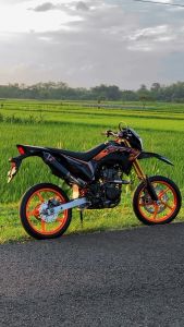 STRIPING STICKER LIS LES POLET List honda CRF 150L 2019 2020 2021 2022 Hitam Oren Oranye variasi body standar berkualitas termurah