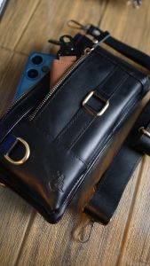 Sling Bag Kulit Asli. Caliandravieri CVR3 Valerio Clutch Multifungsi Kekinian