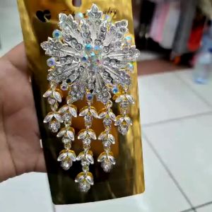 Bros Kutu Baru Bunga: Aksesoris Fashion Hijab & Kebaya Jurai