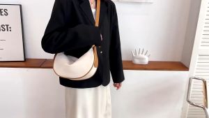 Rumah Tas Grosir - KOJO s BAG - Tote Bag Resleting Berbahan Miniso Slingbag Kuliah Kerja Sekolah | Tote Bag Laptop 13 Inch. | Tote Bag Shopping Travelling Jalan-Jalan | Tote Bag Remaja Dan Anak | Tote Bag Polosan | Tote Bag Motif Dont Touch My Bag