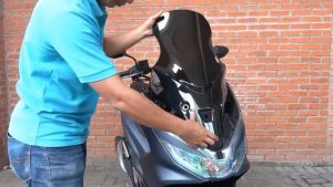 WINDSHIELD WINSIL VISOR PCX 150 TINGGI 67 CM TGP PARTS ORIGINAL TDR WINSILD PELINDUNG ANGIN TINGGI AKSESORIS