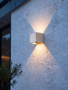 Craftsman Art | Waterproof Outdoor Wall Light