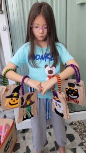 กระเป๋าผ้าฮาโลวีน กระเป๋าฮาสโลวีน ของฮาโลวีน กระสอบฮาโลวีน 4ลาย กระเป๋าใส่ลูกอม พร้อมส่งจากไทย.