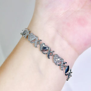 SEQUITO Fashion Golden Heart X Shape Pendant Bracelet Charm Sparkling Crystal Stone Gorgeous Hand Accessories for Daily Wear B337