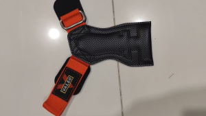 Grip pads & Strap VALEO รัดข้อพร้อมแผ่นรองฝ่ามือแบบหนัง ยกน้ำหนัก พร้อมส่งในไทย