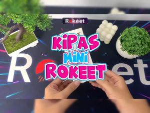 Rokeet Kipas Angin Mini Portable Genggam USB Rechargeable FREE LANYARD DAN STICKER KARTUN LUCU