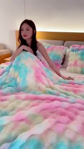 Tie-dye Imitation Rabbits Printed Flannel Blanket