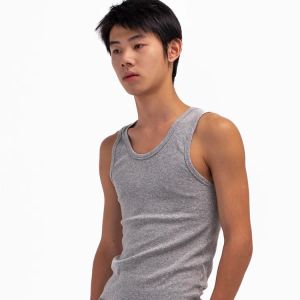 เสื้อกั๊กถักยืดหยุ่นสูง Obssesswith สำหรับผู้ชาย ทรงหลวม คอตั้ง แขนกุด ผ้าฝ้าย ระบายอากาศได้ดี ฤดูร้อน 2024