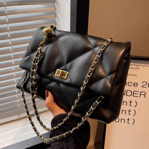 Fashionable Chain Link Womens Shoulder Bag Elegant Diamond Pattern Soft PU Leather Handbag Trendy Crossbody Bag for Youth