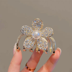 Elegant 2023 New Womens Medium Size Shark Clamp Hair Clip Simple Drill Flower Hair Accessories Elegant Fashion Hair Grips