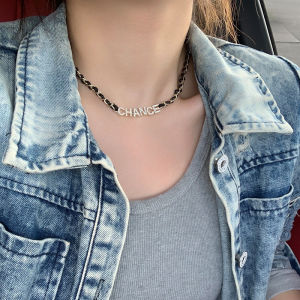 Elegant Metal Leather Woven Necklace Fashionable Retro Letter Embedded Diamond Clavicle Chain Womens Jewelry Accessory