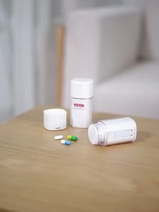 KOTAK PLASTIK PENYIMPANAN OBAT PILL BOX ORGANIZER MIKA PIL CUTTER IMAKARA JAPAN TUBE CRUSHER OBAT
