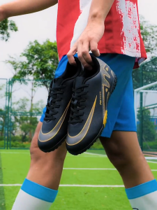 รองเท้าฟุตบอล100ปุ่มผู้ชาย รองเท้า สตาร์ท ฟุตบอลผู้ชาย รองเท้าสตั๊ดตัวท็อป สตั๊ด 100 ปุ่มfootball shoes รองเท้าสตั๊ดกองหลัง รองเท้าเตะบอลสตั๊ด