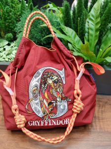 กระเป๋าผ้าใบลายปักสไตล์ญี่ปุ่นขนาดใหญ่ กระเป๋าสะพายไหล่แบบลำลอง กระเป๋าถือผ้าไนลอน กระเป๋าใส่ของแบบสะพายข้างสำหรับผู้หญิง