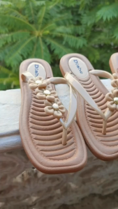High Quality Soft Rubber Floral Flip Flops Waterproof Non-slip Fashion OOTD Daily Commute Beach Indoor Outdoor Ladies Sandals 065523