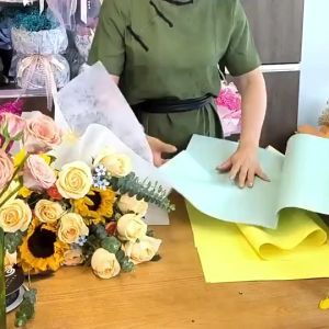 Flower Wrapping Bouquet Florist Cellophane Kertas Buket Solid Polos Full Color KB07