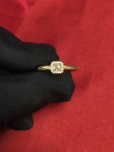 Diamcity (Free Gra Certificate) Cincin Wanita Moissanite Baru 18K Emas