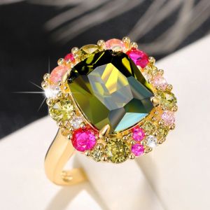 Huitan Elegant Big Green Cubic Zirconia Rings for Women Wedding Engagement Party New Luxury Ladys Accessories Fashion Jewelry