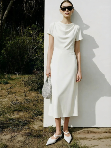 AMII | Graceful Asymmetric Lace Splicing Dress