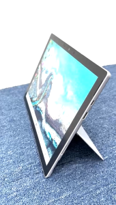 Microsoft Surface Pro 7 | Intel Core i5 -10Th Gen | 8GB RAM /256GB SSD | Grade B condition | Murah