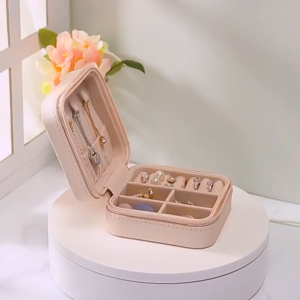 【In Stock】PU Leather Jewelry Storage Box- Double Layer with Flocked LinerSimple Portable /Multi-Compartment Design,Travel-Friendly for Necklaces/Rings/Earrings