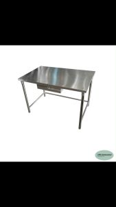 CMS โต๊ะ โต๊ะสแตนเลสมีลิ้นชัก ล๊อกกุญแจได้ ขนาด70*110ซม.สูงซม.คานอยู่ด้านข้าง ความหนา1มม