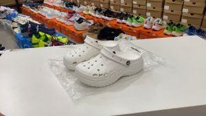 Croc Baya Classis Clog รองเท้าแตะแบบสวม ต้อนรับซัมเมอร์ Sz.W5-W9 ครบทุกรุ่น ทำจากยาง ระบายอากาศดี AMC003