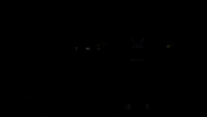 Senter LED P70 Daya Tinggi Senter Taktis USB Isi Ulang Lentera Tahan Air Lampu Lentera Ultra Terang untuk Berkemah Luar Ruangan