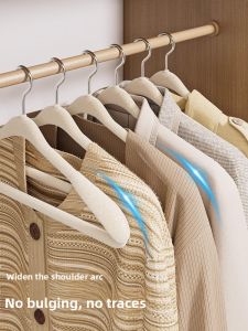 XUANG | Velvet Anti-Slide No Shoulder Bumps Wide Shoulder Clothes Hanger