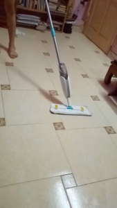 Cây lau nhà đa năng Spray Mop Lock&Lock ETM461