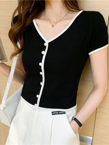 Ice Silk Short Sleeve T-Shirt Womens Summer Thin Design Unique Short Style Female Top Korean Version Slim Fit V-Neck Sweat Absorbent