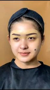 LA TULIPE ULTRA SMOOTH FOUNDTAION STICK