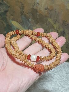 8.3mm "Double sides Lotus" seed (Gold Leaf Bodhi) 108 mala 2 rounds bracelet with natural Fresh Water Pearl and Nan Hong Pi Xiu & abacus beads 8.3毫米天然双面莲花(又名钱串子、金叶菩提、金钱菩提、招财纳福)108念珠绕手两圈手链配天然淡水珍珠、南红貔貅与算盘子