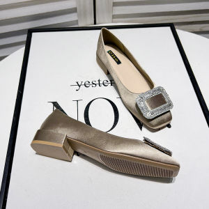 รองเท้าคัทชูส้นหนาปากตื้นหัวเหลี่ยม uncle An สำหรับผู้หญิงรองเท้าคุณยายส้นเตี้ยผ้าซาตินหัวเข็มขัดสี่เหลี่ยมติดพลอยเทียมเรียบหรูสไตล์ฝรั่งเศส