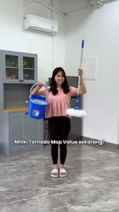 EX - Satu Set Alat Pel Lantai Stainless dan Plastik Super Spin Mop Alat Pel Lantai Putar Plus Ember