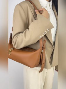 Royal Bagger Crossbody Bags for Women Genuine Soft Cow Leather Shoulder Purse Elegant Handbag with Adjustable Strap 3261