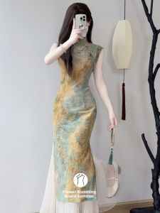 New Chinese-Style Sleeveless Qipao