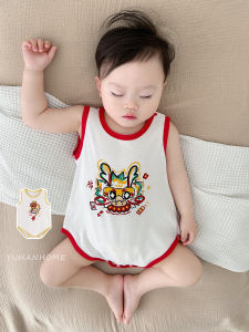 เสื้อคลุมกันหนาวแบบสามเหลี่ยมสำหรับเด็ก เสื้อคลุมกันหนาวแบบบางสำหรับฤดูร้อน เสื้อคลุมกันหนาวแบบไม่มีแขน สีแดง เสื้อคลุมกันหนาวแบบมีฮู้ดสำหรับเด็ก