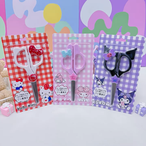 กรรไกรเล็ก Sanrio Character งานชนช็อป พร้อมส่งครบทั้ง 5 แบบ