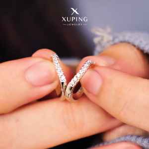 Xuping Anting Klip Silver Baris Motif Ombak 0162230001