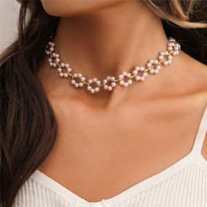 Vintage Flower Pearl Choker Necklace for Women 2023 Trend Beautiful Unusual Fashion Jewelry