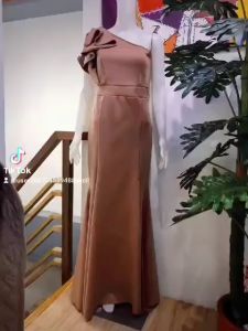 Long Formal Dresses for Women: Styles & Tips