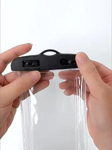 Mobile phone transparent phone case waterproof pouch bag with touch screen for swimming hot springs water parks diving and delivery riders sealed case.