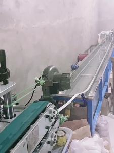Collapsible Shower Water Dam Threshold Water Stopper Barrier Retention System Keeps Water Inside Dry and Wet Separation