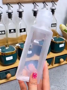 300/500ml Kitchen Squeeze Bottle oil bottle/Seasoning Dispenser/Transparent Plastic Squeeze Bottle