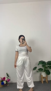 ชุดเซ็ทใหม่ เสื้อยืดคอวี+กางเกงขากว้าง