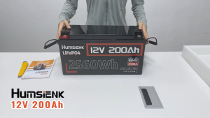 Humsienk 200Ah LiFePo4 battery with Voltage Display and Intelligent BMS series-connectible Lithium Iron Phosphate Battery