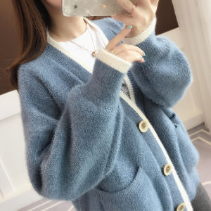 เสื้อสเวตเตอร์ถักแบบหลวมๆ สำหรับผู้หญิง ขนนุ่มหนา ฤดูใบไม้ร่วง/ฤดูหนาว เสื้อคลุมคาร์ดิแกนแฟชั่น คอวี แขนยาว สีพื้น