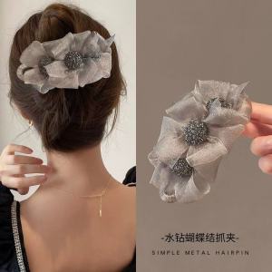 คลิปผมรูปฉลามสไตล์เกาหลีขนาดใหญ่พร้อมโบว์ผีเสื้อ หมวกทรงกลม ที่หนีบผมสไตล์ใหม่ ที่หนีบผมสไตล์ญี่ปุ่น รุ่นฤดูใบไม้ผลิ 2025